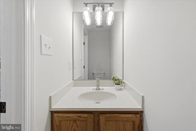 20368 BURNLEY SQ, Sterling, VA 20165