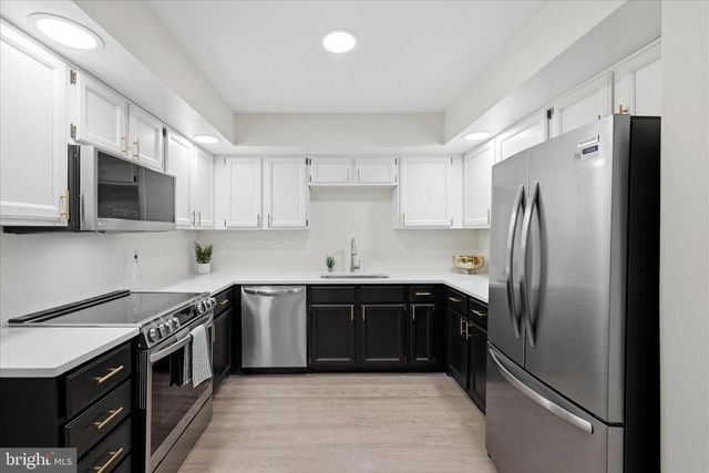 20368 BURNLEY SQ, Sterling, VA 20165