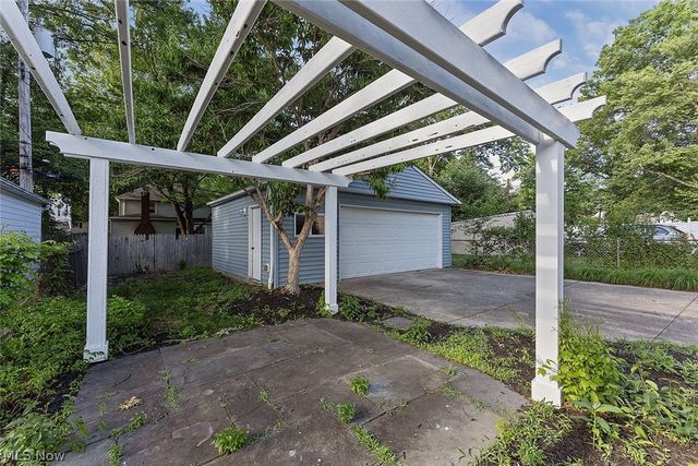 3791 Fairoaks Road, South Euclid, OH 44121