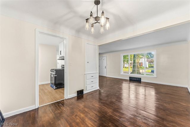 3791 Fairoaks Road, South Euclid, OH 44121
