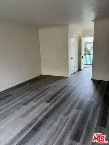 3901 W 7th Street 12, Los Angeles, CA 90005