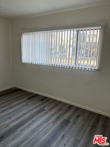 3901 W 7th Street 12, Los Angeles, CA 90005