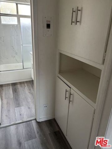 3901 W 7th Street 12, Los Angeles, CA 90005