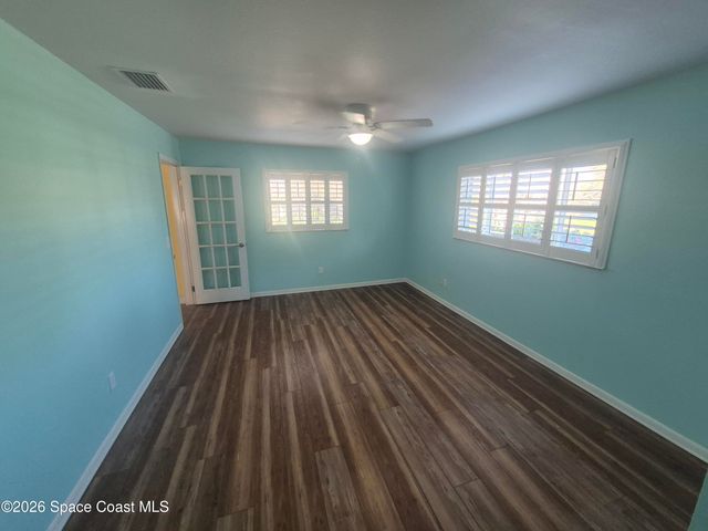 655 N Robin Way, Satellite Beach, FL 32937