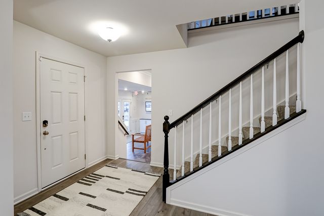 458 Bower Lane, Oswego, IL 60543
