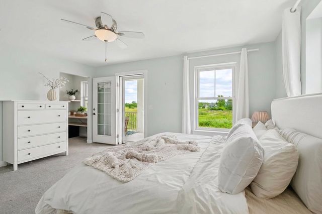 860 Blazing Star Road, Grayslake, IL 60030