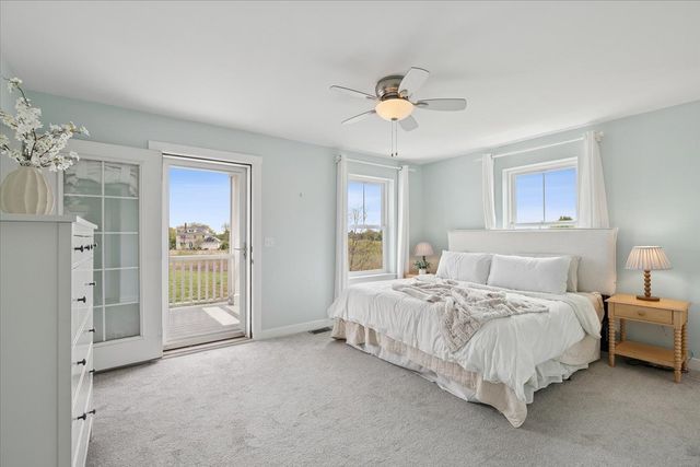860 Blazing Star Road, Grayslake, IL 60030
