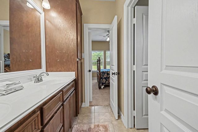 7211 Bayou Timbers Drive, Alvin, TX 77511