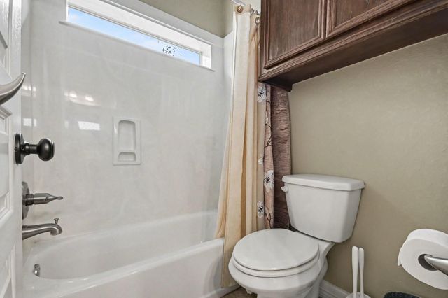 7211 Bayou Timbers Drive, Alvin, TX 77511
