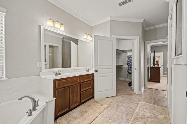 7211 Bayou Timbers Drive, Alvin, TX 77511