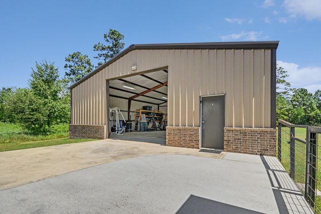 7211 Bayou Timbers Drive, Alvin, TX 77511