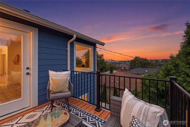 2517 23rd Avenue, Seattle, WA 98144