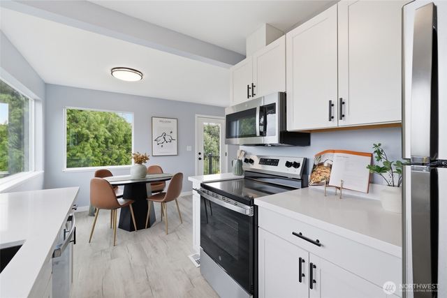 2517 23rd Avenue, Seattle, WA 98144
