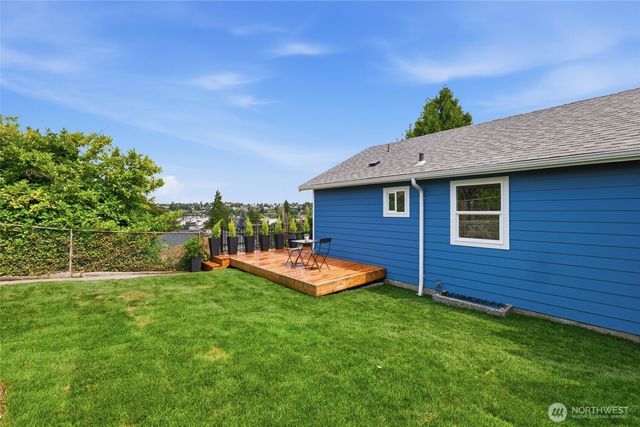 2517 23rd Avenue, Seattle, WA 98144