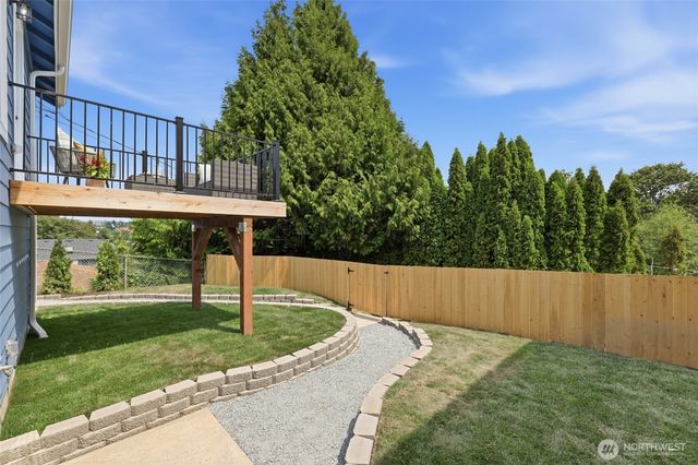 2517 23rd Avenue, Seattle, WA 98144