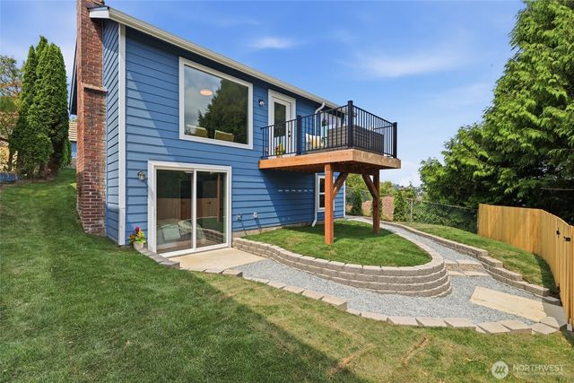 2517 23rd Avenue, Seattle, WA 98144