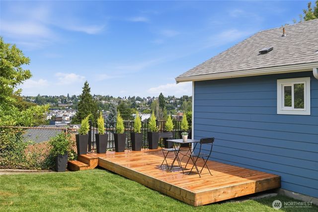 2517 23rd Avenue, Seattle, WA 98144