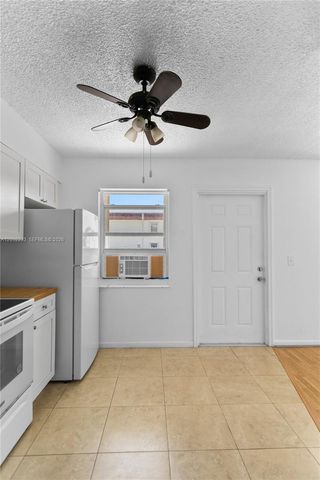 609 NE 6th Ct C, Boynton Beach, FL 33435