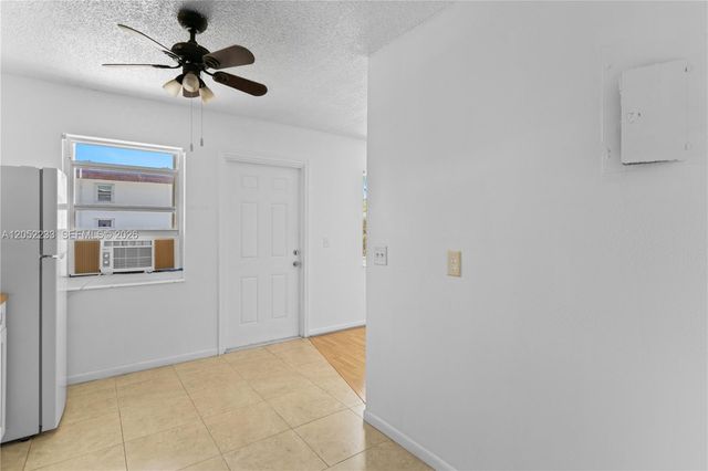 609 NE 6th Ct C, Boynton Beach, FL 33435