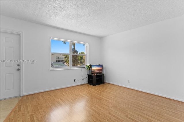 609 NE 6th Ct C, Boynton Beach, FL 33435