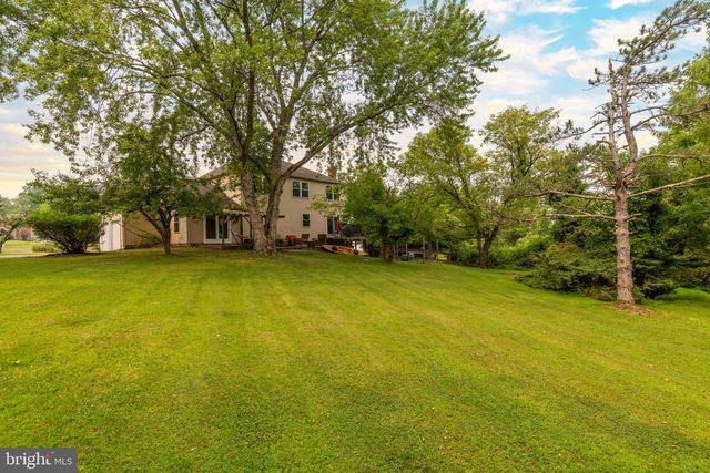 14 BRIGHTON PL, Newtown, PA 18940
