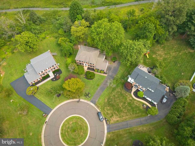14 BRIGHTON PL, Newtown, PA 18940