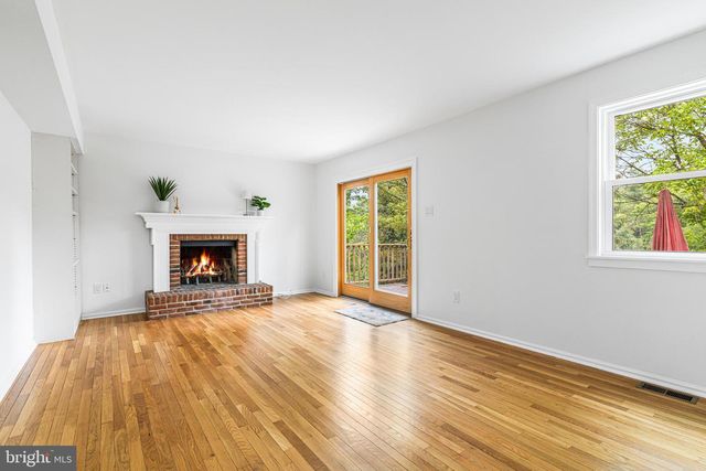 14 BRIGHTON PL, Newtown, PA 18940