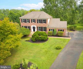 14 BRIGHTON PL, Newtown, PA 18940