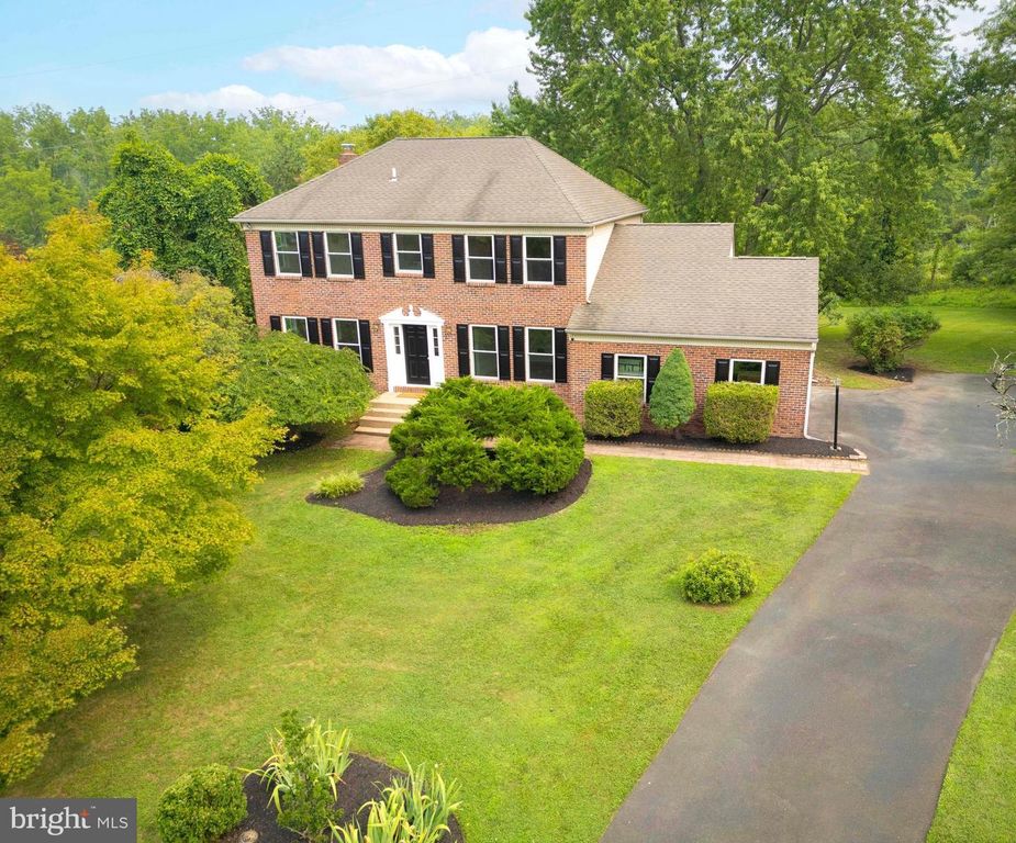 14 BRIGHTON PL, Newtown, PA 18940