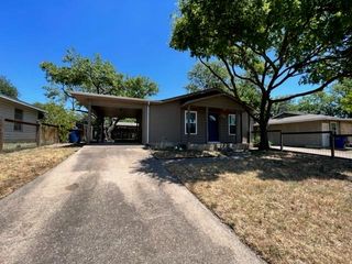 7909 Lazy LN A, Austin, TX 78757