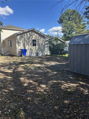 207 S 7th ST, Suffolk, VA 23434