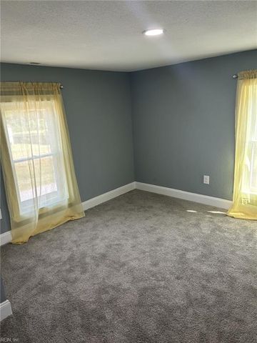 207 S 7th ST, Suffolk, VA 23434