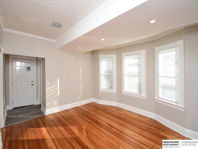 4926 Hamilton Street, Omaha, NE 68132