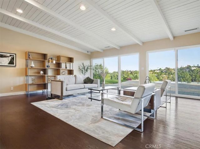 20216 Delita Drive, Woodland Hills, CA 91364