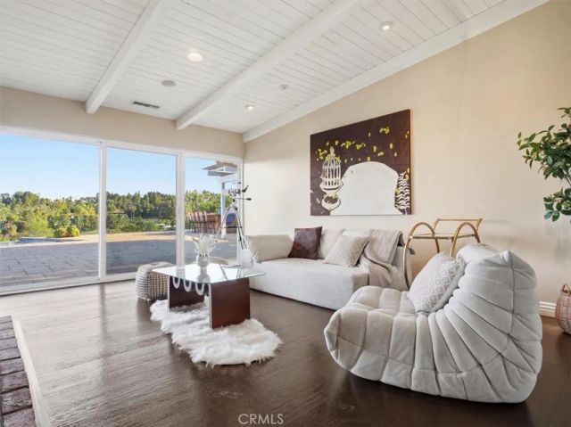 20216 Delita Drive, Woodland Hills, CA 91364