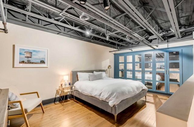 517 King Street Apt 8, Charleston, SC 29403