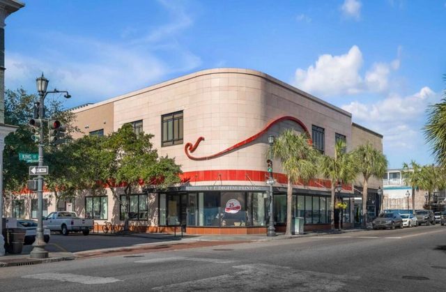 517 King Street Apt 8, Charleston, SC 29403