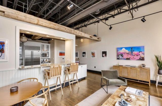 517 King Street Apt 8, Charleston, SC 29403