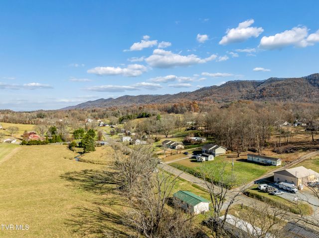 4420 Cherokee Road, Jonesborough, TN 37659