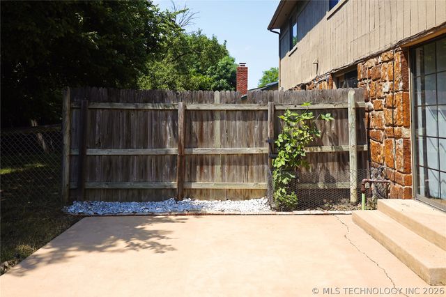 3210 S Chestnut Avenue, Broken Arrow, OK 74012