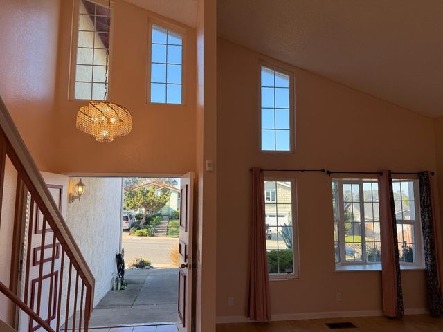 1723 Pheasant Drive, Hercules, CA 94547