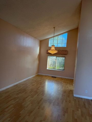 1723 Pheasant Drive, Hercules, CA 94547