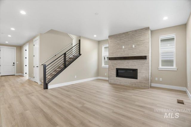 6117 N Torva Ave, Meridian, ID 83646