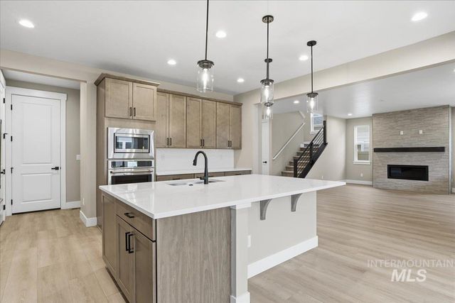 6117 N Torva Ave, Meridian, ID 83646