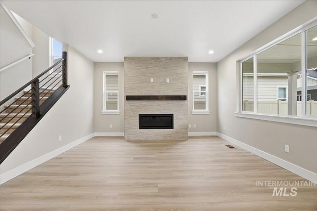 6117 N Torva Ave, Meridian, ID 83646