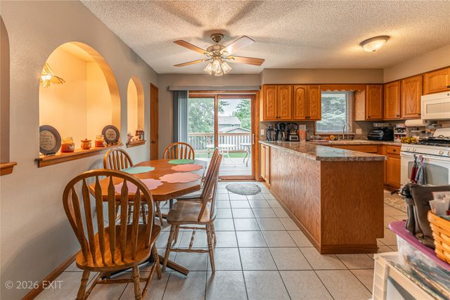 1418 E 13th Street, Norwalk, IA 50211