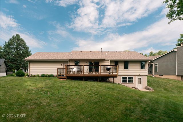 1418 E 13th Street, Norwalk, IA 50211