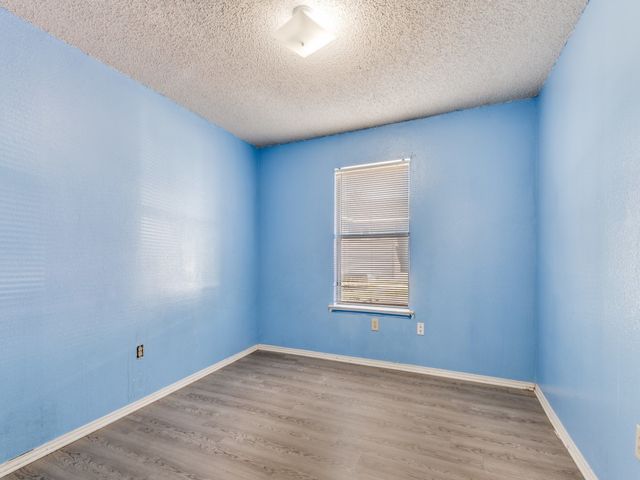 1228 English Street, Irving, TX 75061