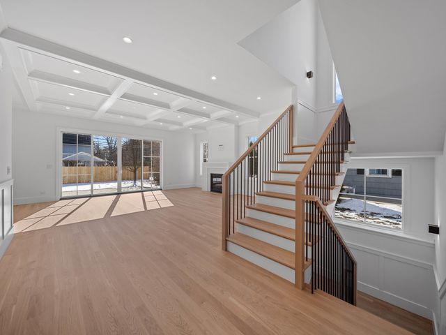 2009 Robincrest Lane, Glenview, IL 60025