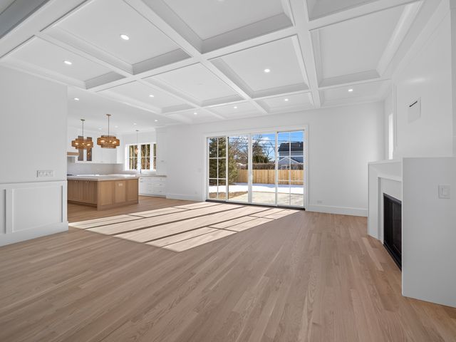 2009 Robincrest Lane, Glenview, IL 60025